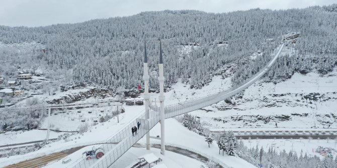 Kahramanmaraş'taki Minareli Asma Köprü çöktü
