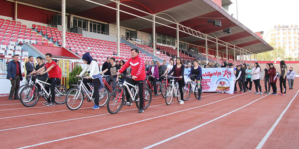 12-subat-stadyumunda-bisikletli-gunler-basladi1.jpg