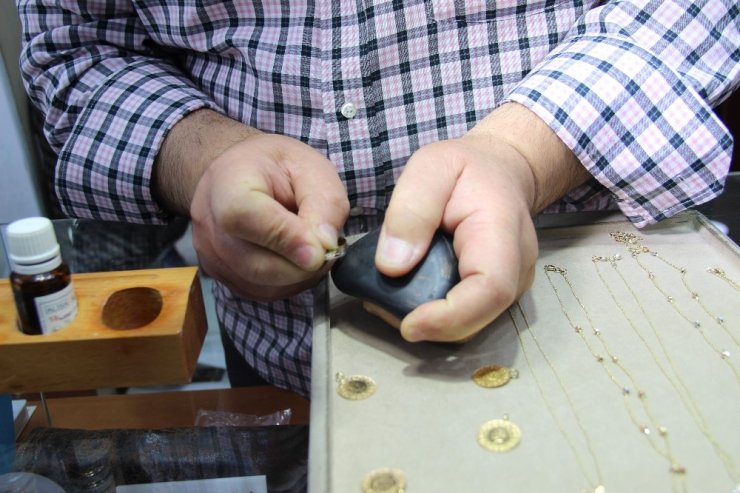 İnternetten altın alışverişinde sahte altın tehlikesi