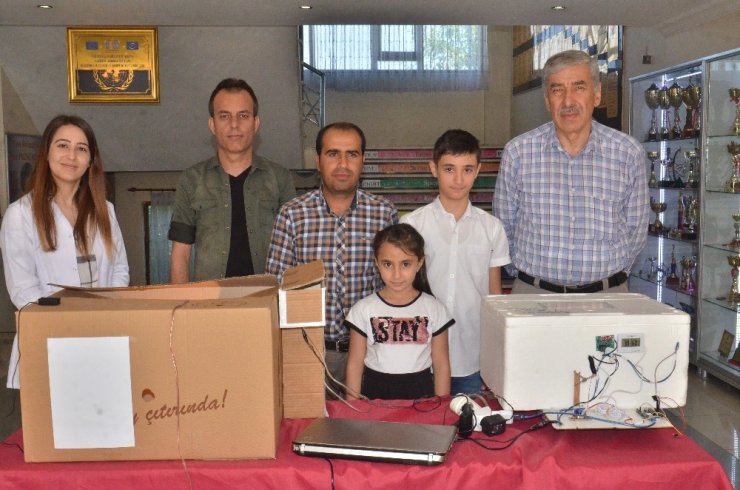 Dondurma kabından robotik kodlama tekniğiyle kuluçka makinesi yaptı