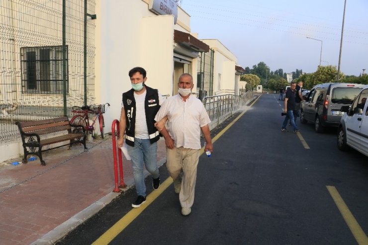 Adana merkezli 3 ilde FETÖ operasyonu: 63 gözaltı kararı