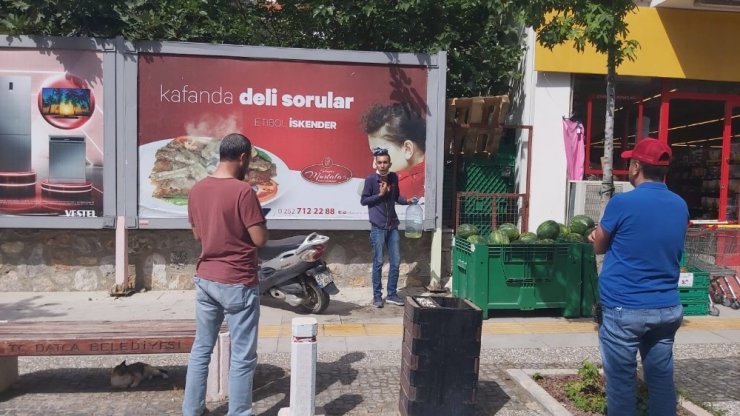 Belediye’nin uygulamasına kızan şahıs kendini yakmaya kalktı