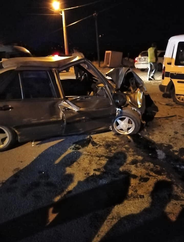 Kahramanmaraş’ta otomobil ile polis aracı çarpıştı