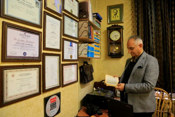 60 yaşında eğitim aşkı, son 20 yılda 7 üniversite bitirdi