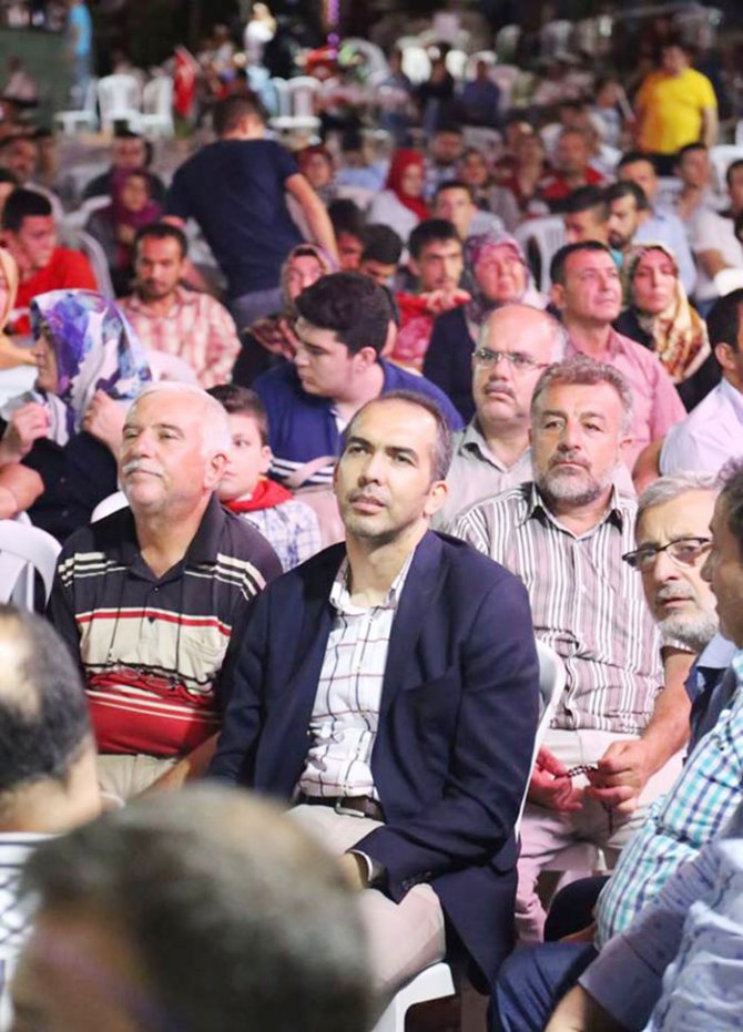 ahmet1.jpg ahmet1.jpg