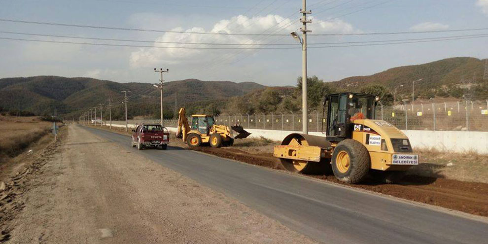 andirin-belediyesi-calismalarina-ara-vermeden-devam-ediyor.jpg