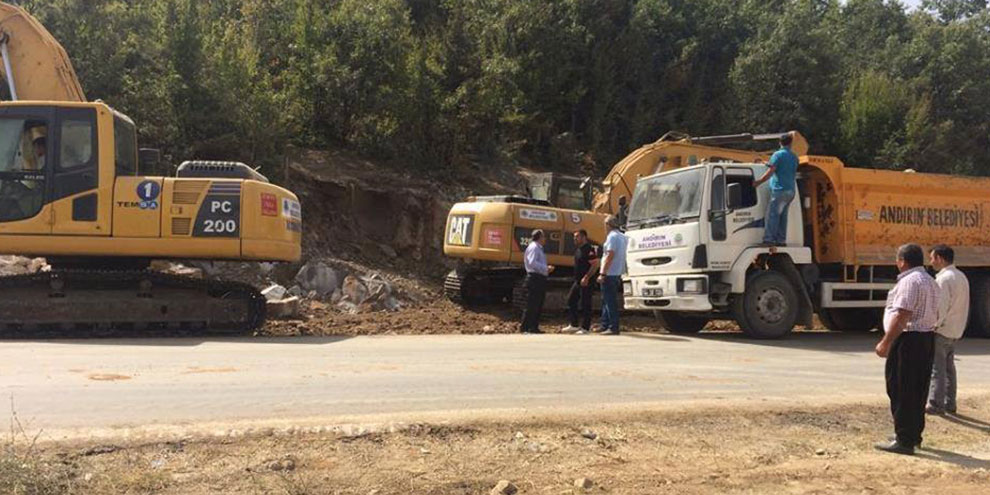 andirin-belediyesi-calismalarina-ara-vermeden-devam-ediyor2.jpg