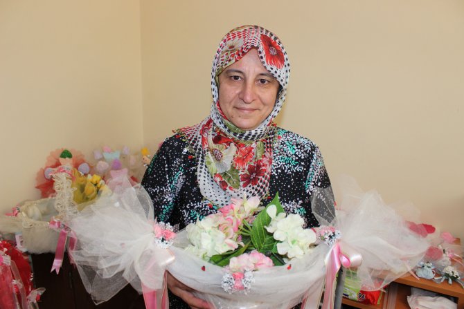 aw556285_05.jpg aw556285_05.jpg