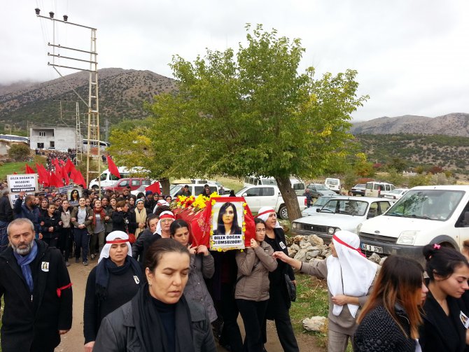 aw561026_03.jpg aw561026_03.jpg