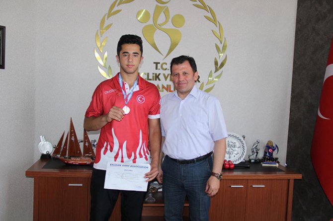 balkan-judo-sampiyonasinda-tiyek’ten-bronz-madalya2.jpg