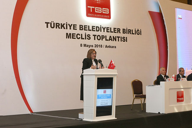 baskan-fatma-sahin,-turkiye-belediyeler-birligi-baskani-secildi3.jpg