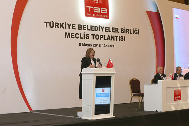 baskan-fatma-sahin,-turkiye-belediyeler-birligi-baskani-secildi3.jpg