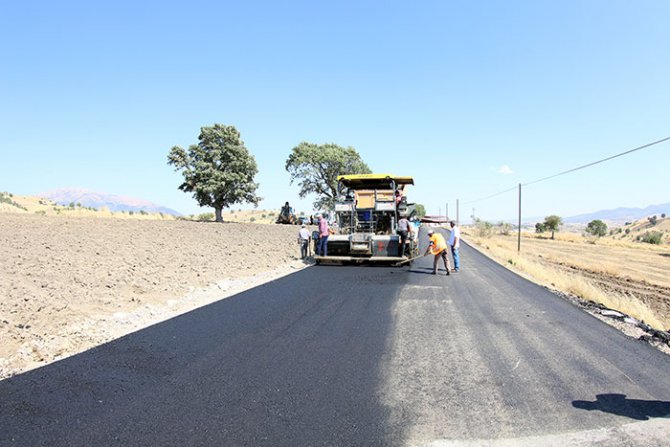 buyuksehir’den-kurtul-grup-yolunda-asfalt1.jpg