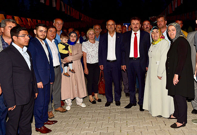 buyuksehir’den-turkoglu’nda-iftar2.jpg