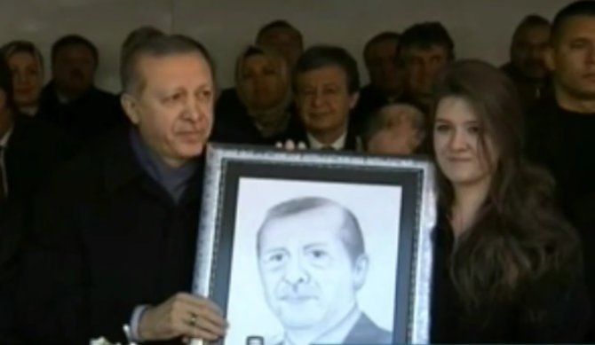 cumhur-hediye.jpg cumhur-hediye.jpg