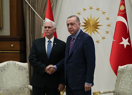 cumhurbaskani-erdogan-pence-gorusmesi-basladi.jpg