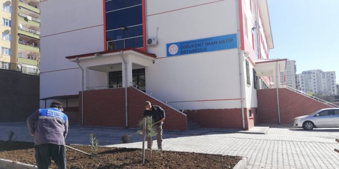 dulkadiroglu’ndan-okullara-cevre-duzenlemesi.jpeg