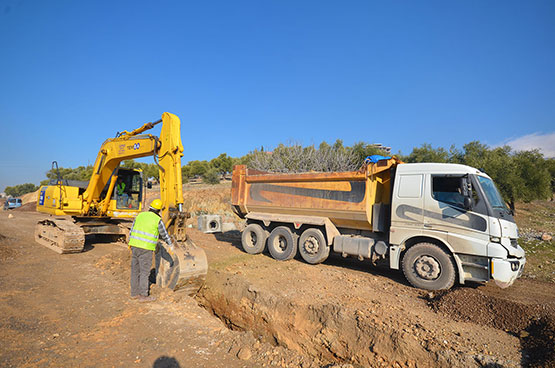dulkadiroglu-kamu-kulliyesinde-altyapi-calismalari-basladi2.jpg
