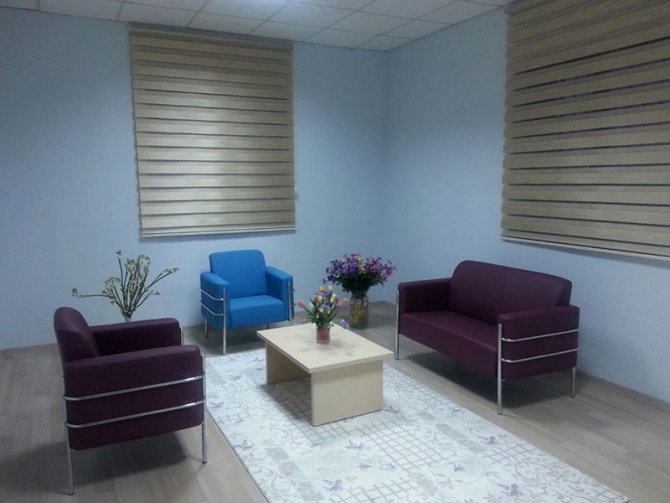 e2-014.jpg e2-014.jpg