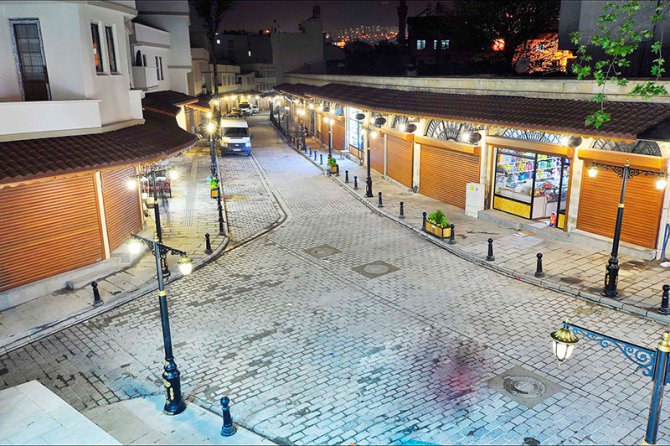 e2-015.jpg e2-015.jpg