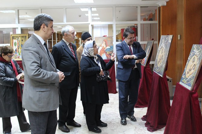 e3-004.jpg e3-004.jpg