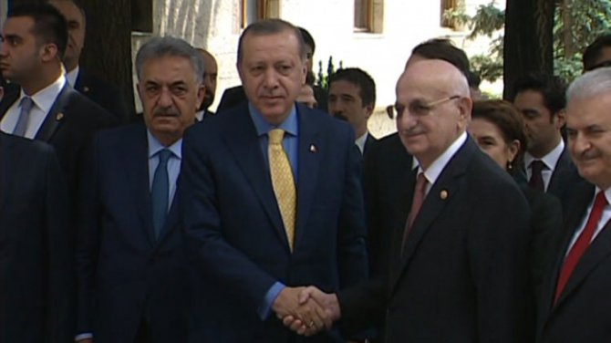 erdogan-resti-cekti-fetoculer-iade-edilmezse-f30b5a.jpg