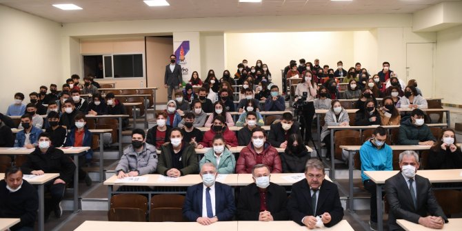 expo-2023-projesini-7den-70e-herkese-tanitmak-adina-programlar-duzenleyen-onikisubat-belediye-baskani-hanefi-mahcicek-ogrencilerle-bir-araya-geldi.jpeg