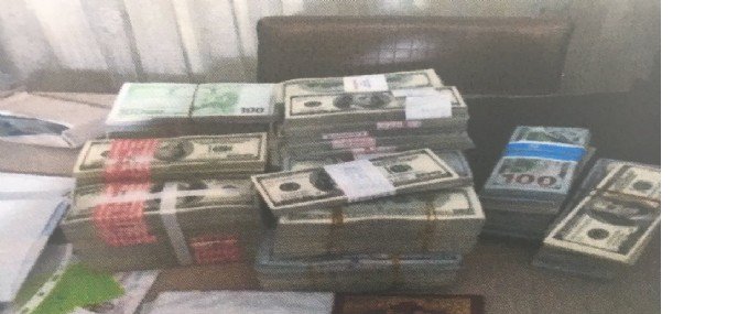 fetocu-memurun-evinde-bavul-dolusu-para-bulundu-f32af2.jpg