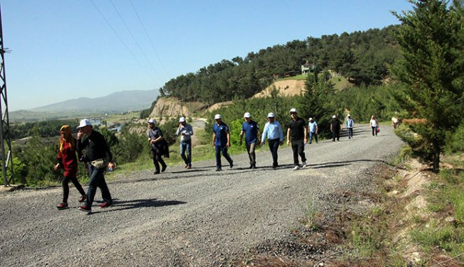 g2-011.jpg g2-011.jpg