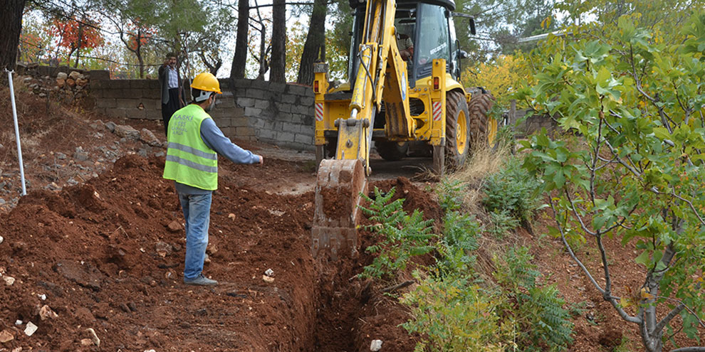 gafarli’ya-18-kilometre-yeni-icme-suyu-sebekesi1.jpg
