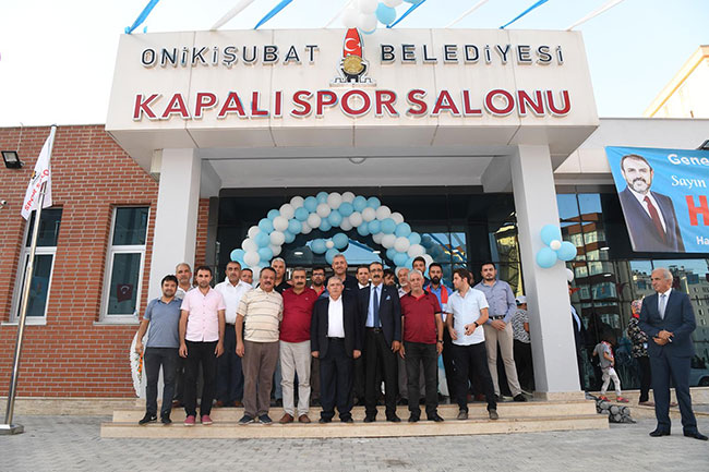 hurriyet-spor-salonu-acilis-(1).jpg