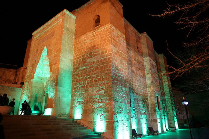 i1-006.jpg i1-006.jpg