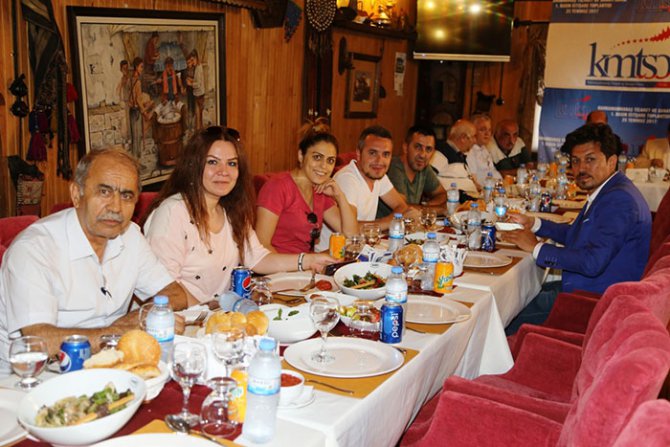 kahramanmaras-ticaret-ve-sanayi-odasi’nin-1.-basin-istisare-toplantisi-gerceklestirildi-4.jpg kahramanmaras-ticaret-ve-sanayi-odasi’nin-1.-basin-istisare-toplantisi-gerceklestirildi-4.jpg