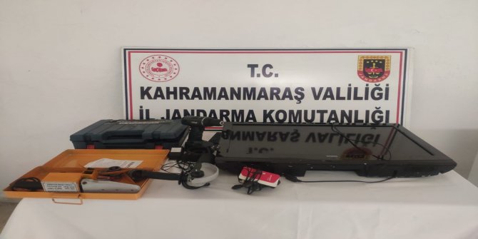 kahramanmarasin-elbistan-ilcesinde-bir-ikametten-hirsizlik-yapan-2-kisi-yakalandi.jpg