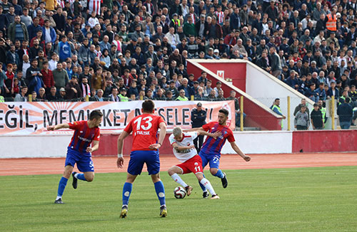 kahramanmarasspor-rakibinden-3-puani-kapti!-1.jpg