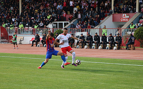 kahramanmarasspor-rakibinden-3-puani-kapti!-2.jpg