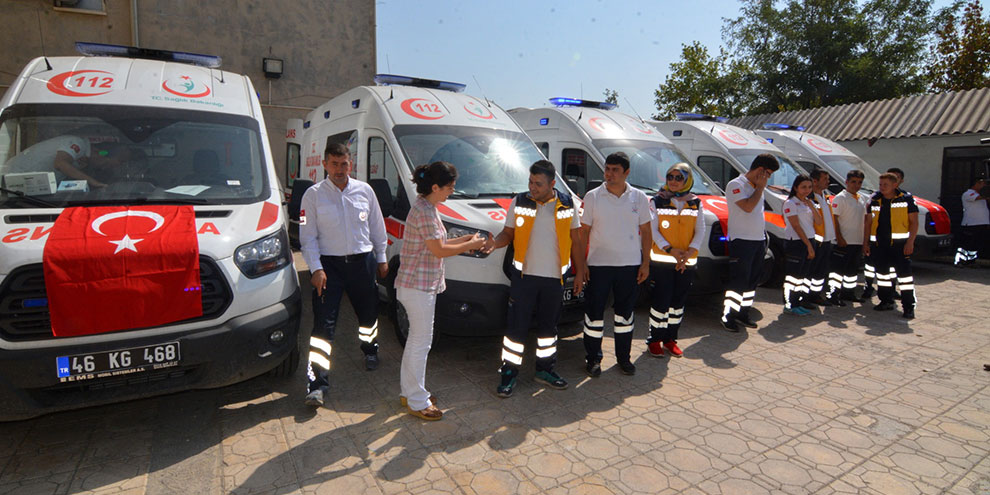 kahramanmarasta-5-ambulans-goreve-basladi1.jpg