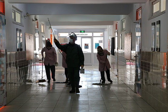 kahramanmarasta-okullarda-korona-virus-onlemi1.jpg