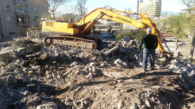kent-merkezine-alternatif-yol-calismalari!-30-ev-yikildi2.jpg