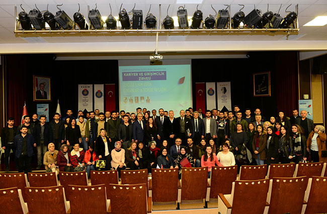 ksu’de-kariyer-ve-girisimcilik-zirvesi2.jpg