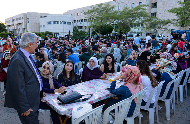 ksu-ogrencileri-iftar-yemeginde-bir-araya-geldi1231.jpg