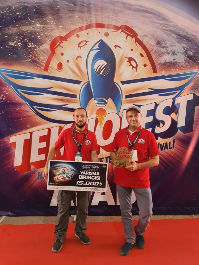 ksuyu-temsilen-teknofest-2021e-katilan-filikaelci-takimi-1-oldu.jpeg