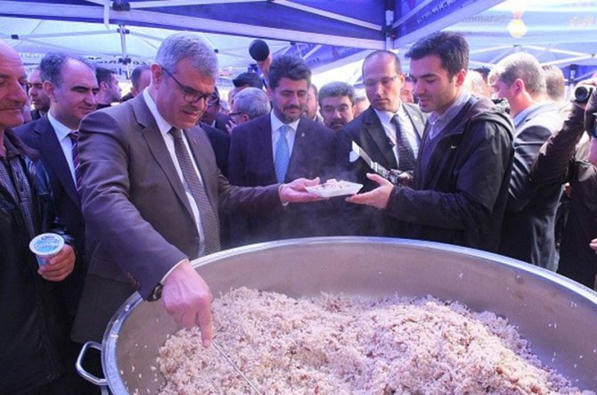 kutlu1.jpg kutlu1.jpg