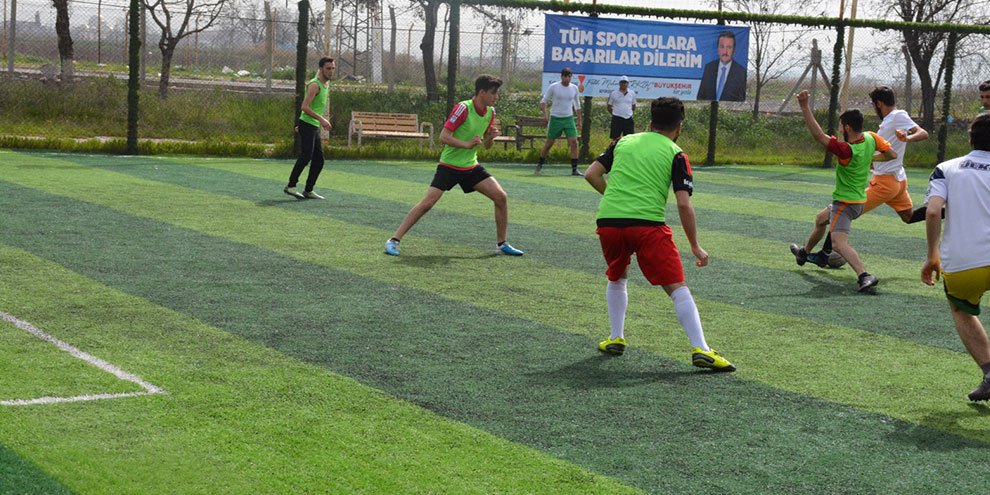 kutuphaneler-futbol-turnuvasi-basladi2.jpg