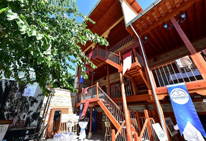 m2-016.jpg m2-016.jpg