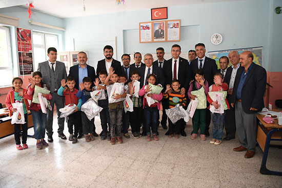 mahcicek’ten-ogrencilere-surpriz!3.jpg