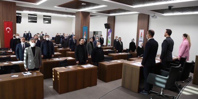 onikisubat-belediye-baskani-hanefi-mahcicek-baskanliginda-ocak-ayi-meclis-toplantisi-belediye-hizmet-binasinda-gerceklestirildi.jpeg