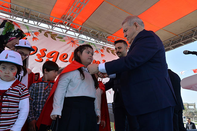 onikisubat-belediyesi-down-sendromlular-farkindalik-gununu-cosku-ile-kutladi4.jpg