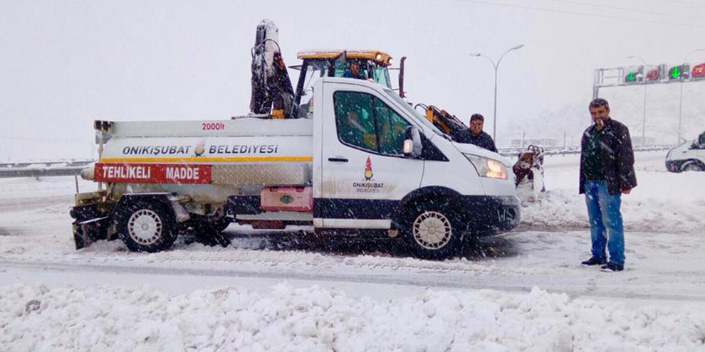 onikisubat-belediyesi-kuzey-mahallelerinde-is-basinda.jpg
