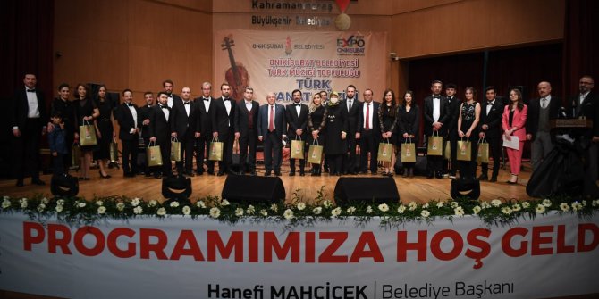 onikisubat-belediyesinin-olusturdugu-turk-muzigi-toplulugu-kultur-sanat-etkinlikleri-kapsaminda-duzenlenen-turk-sanat-muzigi-konseri-ile-muzikseverlere-unutulmaz-bir-gece-yasatti.jpeg